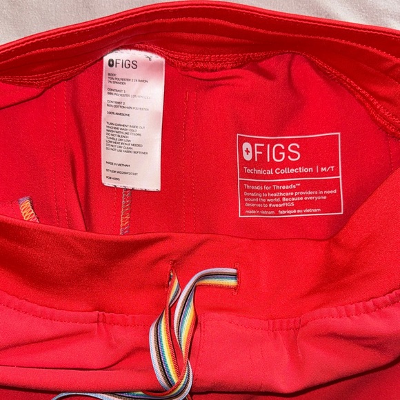 Figs Bright Red Short Sleeve Tee - Picture 4 of 5